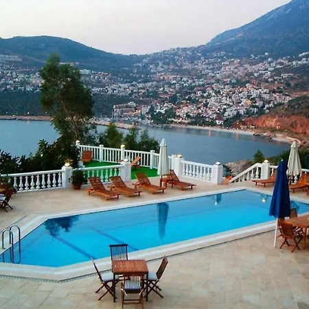 Kalkan Mahallesi, Zeytinlik Caddesi No:210 Апартаменты